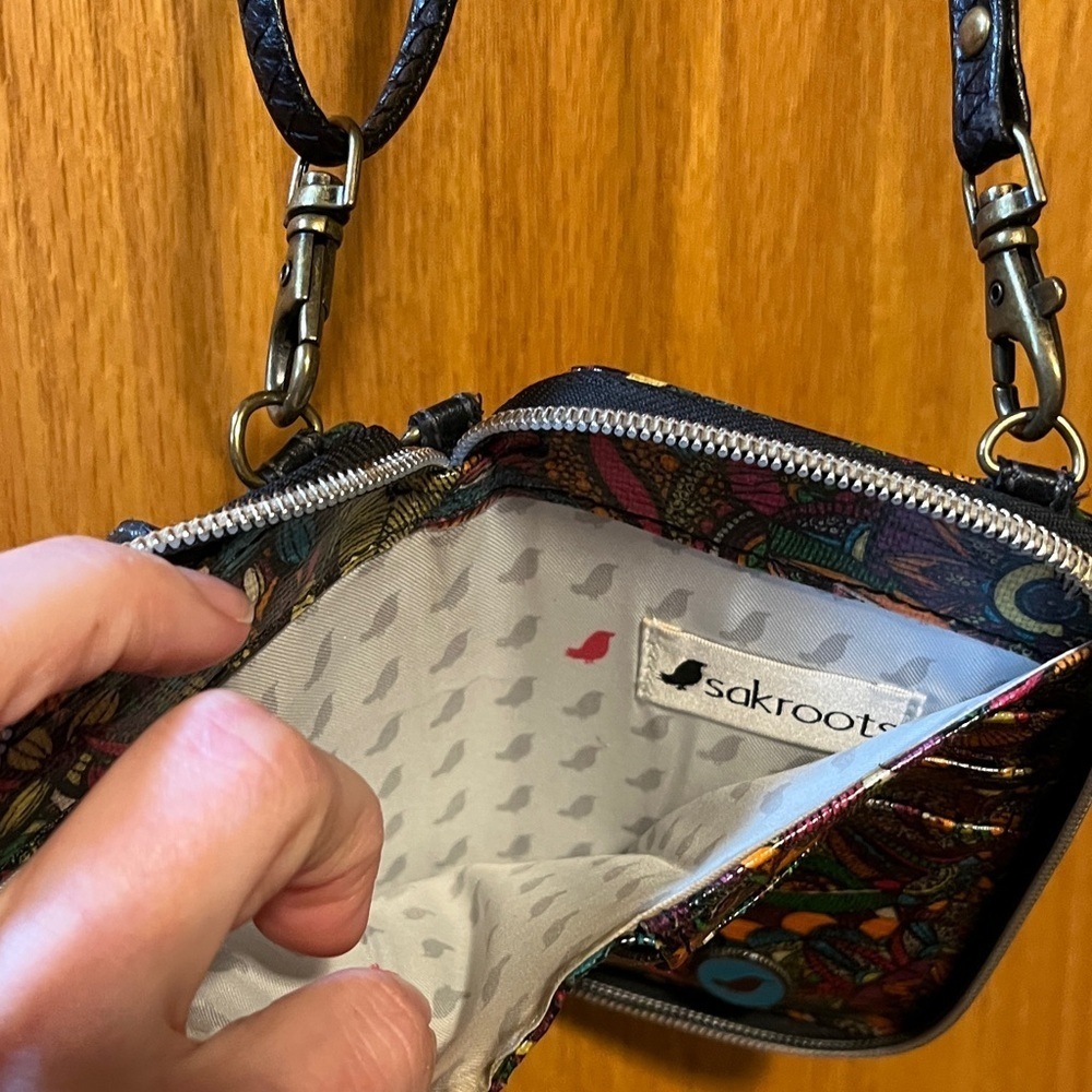 Sakroots Vibrant Multicolor Wristlet - Picture 7 of 9